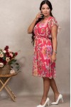 Rochie Anabelle din voal rosu cu imprimeu floral, pieptii petrecuti si elastic in talie