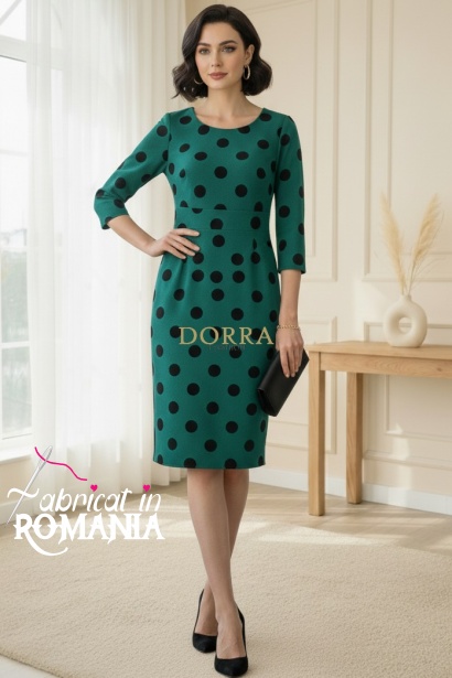 Rochie Abril cu croiala usor cambrata, din jerse verde cu buline