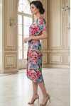 Rochie petrecuta Ania din vascoza cu imprimeu floral roz, maneca scurta si nasturi in talie