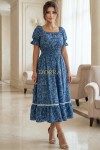 Rochie Arabela din bumbac bleumarin cu imprimeu floral, decolteu patrat si volan