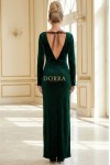 Rochie de seara Aurora din catifea verde cu sclipici, maneca lunga si spate gol