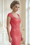 Rochie cocktail Julianne din dantela dublata, cu decolteu in V si maneci scurte