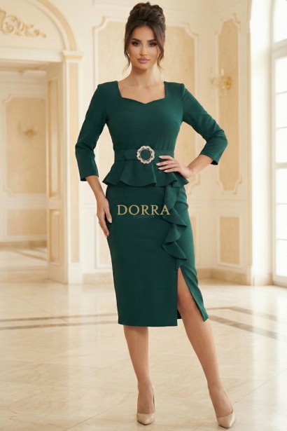 Rochie Noemi din stofa elastica verde, cu volane si curea