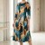 Rochie de zi Oliveira din barbie cu imprimeu abstract verde-caramel, mâneci 3/4, croială lejeră