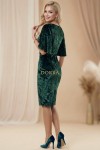 Rochie Angela din catifea verde smarald, cu croială pe corp și mâneci tip capă