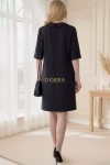 Rochie de zi Cara din stofă neagră, cu croială largă și mânecă 1/2