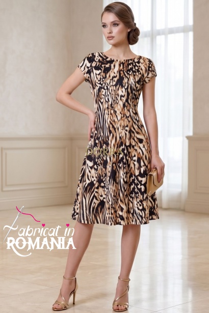 Rochie măsuri mari Diana din satin cu imprimeu tigrat, cu clini și mânecă scurtă