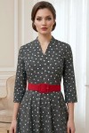 Rochie midi Ellie cu croială în clini, buzunare și curea