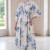 Rochie midi Enia din țesătură de in ivoire cu imprimeu floral, căptușeală și elastic în talie