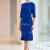 Rochie Helenna din jerse elastic albastru cu pliseuri si maneca scurta