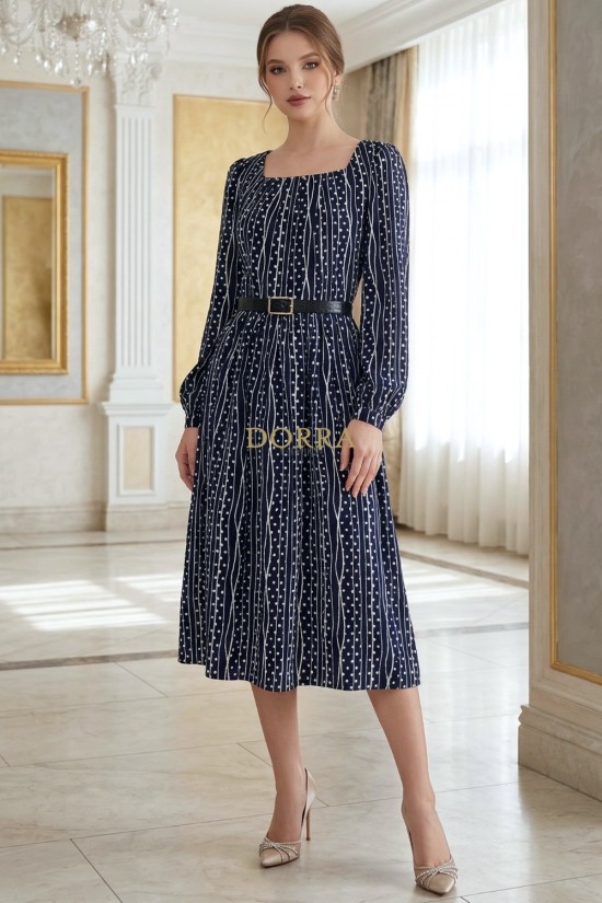 Rochie Illusion din tripluvoal bleumarin imprimat, cu decolteu patrat si curea