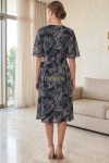 Rochie cocktail Kim din lycra negru imprimat, cu mâneci și cordon din voal