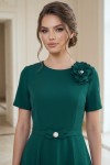 Rochie midi Leah din stofa verde, masuri mici, cu floare detasabila si curea