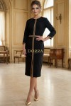 Rochie cocktail Matilde din stofa neagra cu aplicatii aurii si crapatura