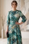 Rochie măsuri mari Minerva din satin verde cu imprimeu abstract și croială în clini
