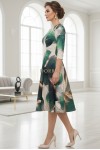 Rochie de zi Oliveira din barbie cu imprimeu abstract verde, maneci 3/4, croiala lejera