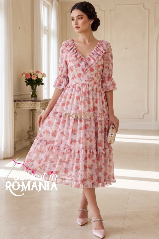 Rochie midi Raluca din voal roz cu imprimeu floral și fir lamé, căptușeală și volane