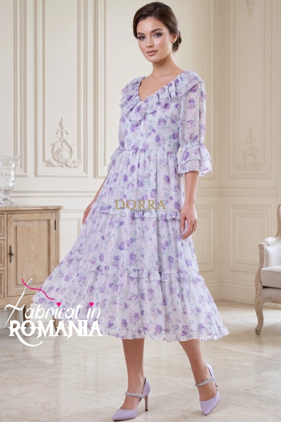Rochie midi Raluca din voal alb cu imprimeu floral lila, fir lamé, căptușeală și volane
