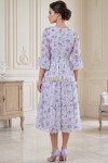 Rochie midi Raluca din voal alb cu imprimeu floral lila, fir lamé, căptușeală și volane