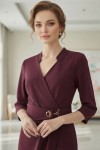 Rochie office Valencia din stofă vișinie, cu pliseuri și centură
